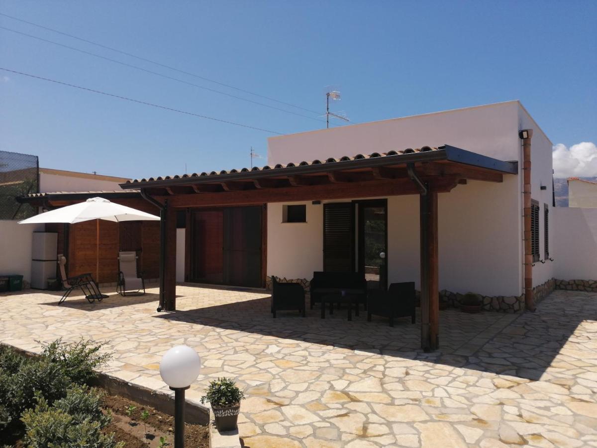 Villa Casa Vacanze Dorotea Valderice Exterior foto